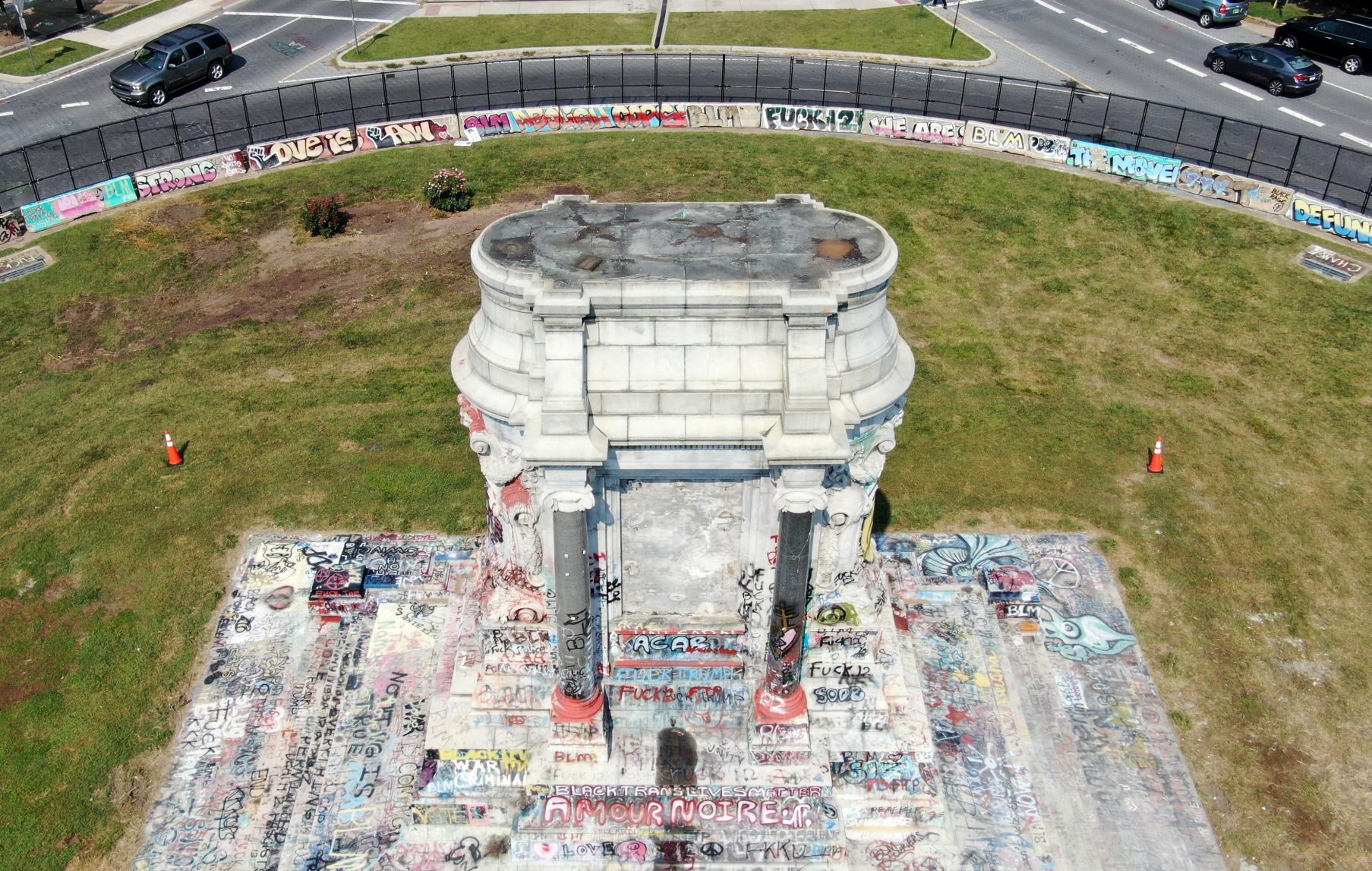 Monument Ave. without Robert E. Lee statue